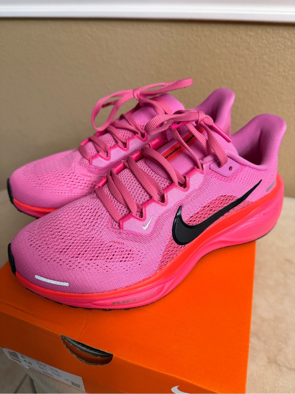Nike Air Zoom Pegasus 41 size 6 Women’s